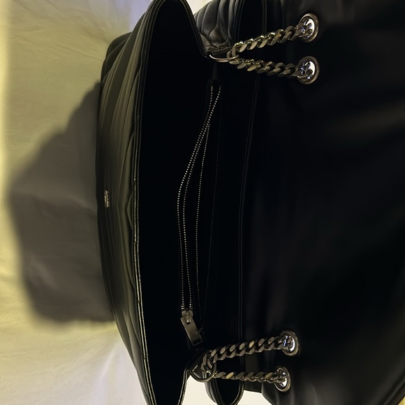 Authentic SAINT LAURENT
Saint Laurent (YSL) Large Loulou - Picture 16 of 17